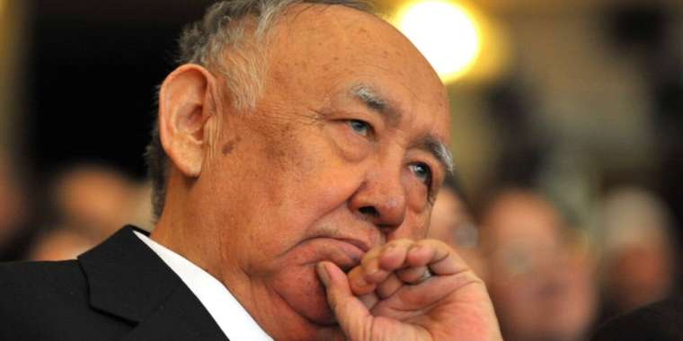 Тұманбай Молдағалиевтің өлеңдері