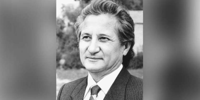 Қадыр Мырзалиевтің өлеңдері