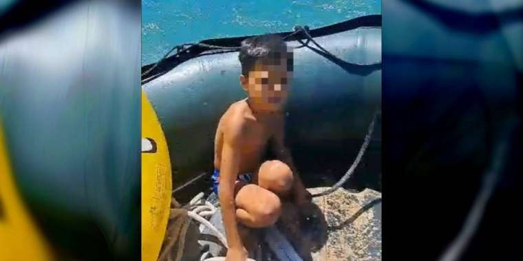 Каспийде келіншек баласымен бірге суға кете жаздады