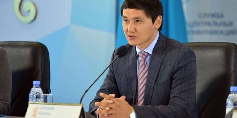 Танымал боксшы Бақтияр Артаев "Дикий Арман" үшін қызметінен кеткен