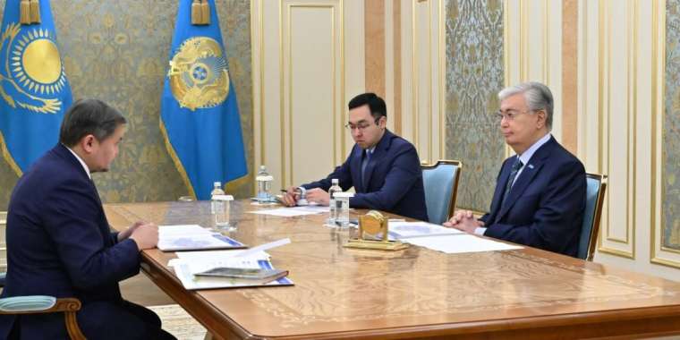Мемлекет басшысы министр Саясат Нұрбекті қабылдады