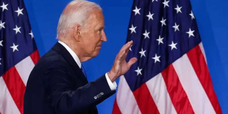 Байден сайлауға қатысудан бас тартты