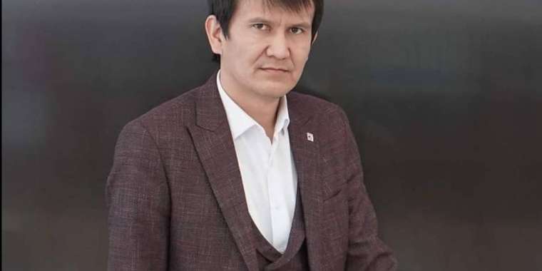 Аятжан Ахметжан:  Министр Бейсембаев сынаған адамын ата жауы санайды