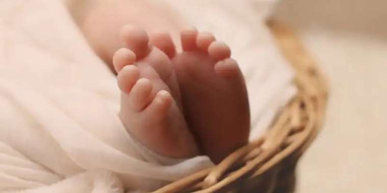 Павлодарда 12 жастағы оқушы босанып қалды