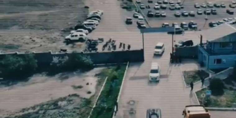 ІІМ «Қазақмысты» қауіпсіздік қызметінің басшылары тонағанын мәлімдеді (ВИДЕО)