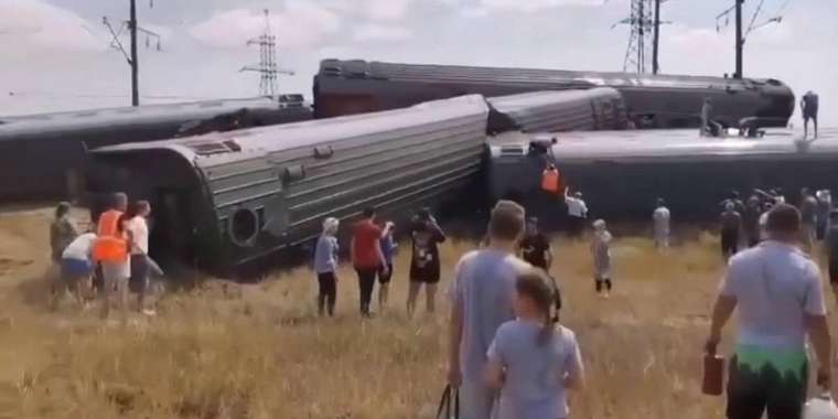 Ресейде жолаушылар пойызы рельстен шығып кетті