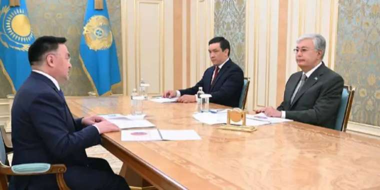 Президент Жоғарғы Сот төрағасы Асламбек Мерғалиевті қабылдады