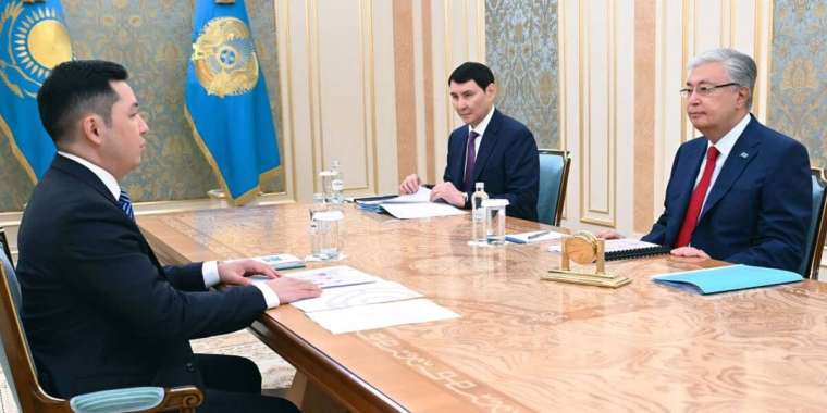Тоқаев «Астана» қаржы орталығының басшысы Бектұровты қабылдады