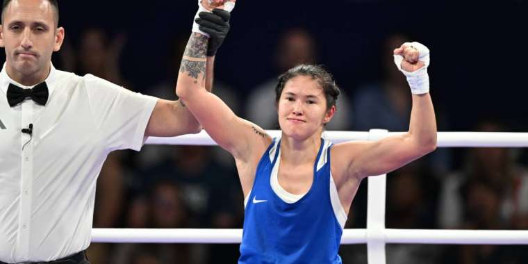 Боксшы Назым Қызайбай Олимпиаданың ширек финалына өтті