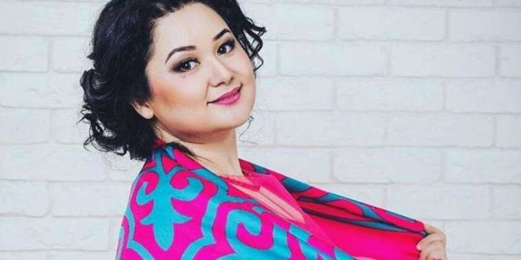 «Түнімен ұйқы жоқ». Роза Әлқожа үй ішімен ковид жұқтырғанын айтты