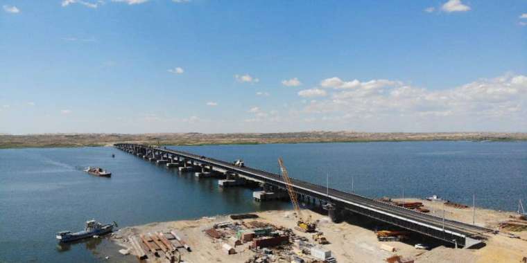 Ғасыр құрылысы: Бұқтырма көпірі қос жағалауды жалғады