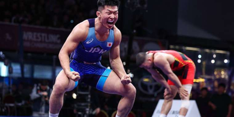 «77 салмақта көш бастаған». Демеу Жадыраевтың қарсыласы қандай спортшы?