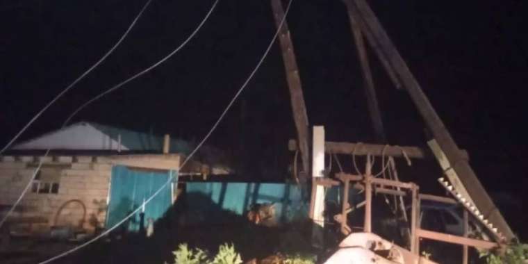 «Ауылды төңкеріп тастады». Ақтөбе облысындағы дүлей дауыл жайлы куәгерлер айтып берді