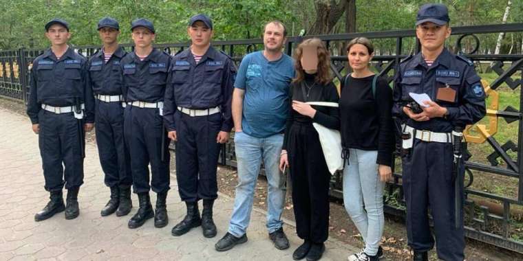 Қостанайда «Ұлан» жауынгерлері Германия азаматтарының қызын тауып берген