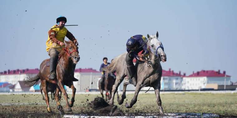 Қазақстандық көкпаршылар көкбөрі ойынына дайындалып жатыр