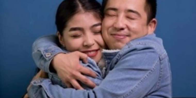 «Дүние дегенге ешкім жеткен емес». Танымал әзілкеш әйелімен ажырасуының себебін айтты