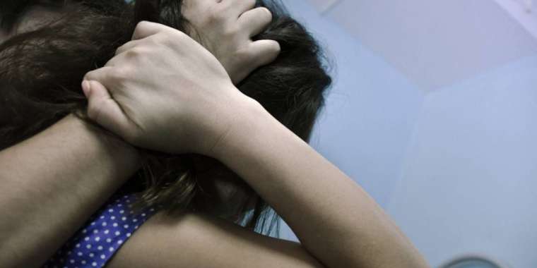 Дик соратын қыз (ұялы телефоннан жазылған)