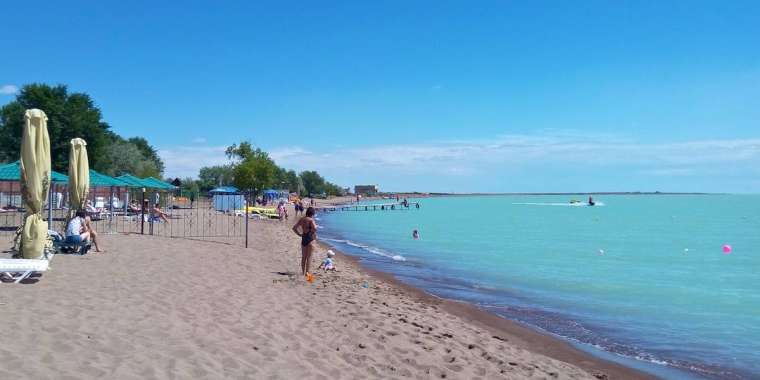 Балқаш көліне демалуға барған 29 адам уланып қалды