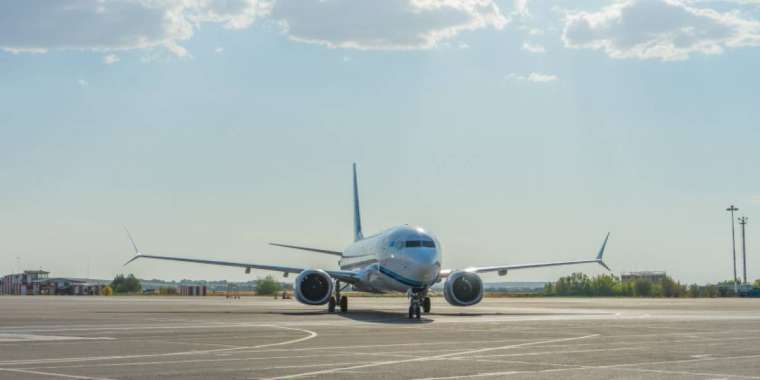 Зақымданған ұшақ Ақтөбеден Алматыға кешігіп ұшты