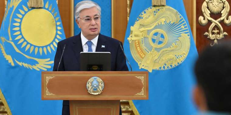 Президент Қасым-Жомарт Тоқаев легионерлерді шектеуге шақырды