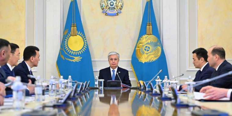 Президент Қауіпсіздік Кеңесінің шұғыл отырысын өткізді