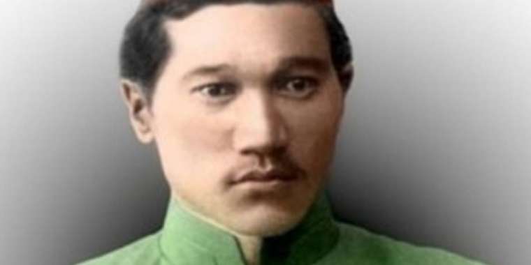 Анджела Сальваньоның порно фотосуреттері Ер адам әйелді мастурбациялайды