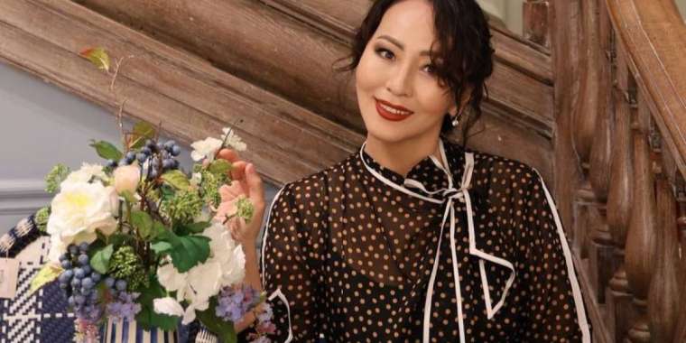 «Келін көргенін істейді». Айгүл Иманбаева енелерге кеңес берді