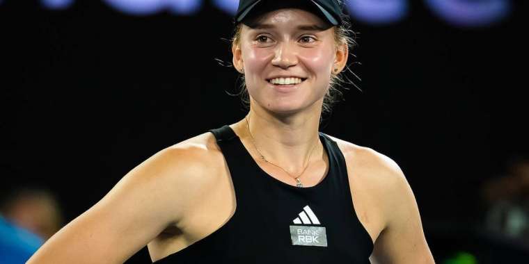 Рыбакина не үшін бапкерімен байланысын үзгенін айтты