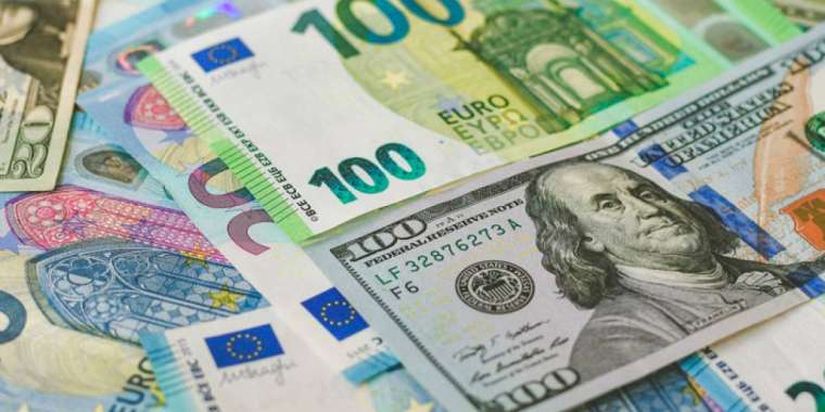 Ақша айырбастау пункттерінде доллар мен рубль қаншадан сатылады?