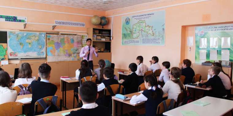 Биылғы оқу жылында 3,9 млн-нан астам оқушы мектепке барады