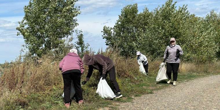 «Таза Қазақстан» : Өскеменде 100-ден астам эко-шара өткізілді