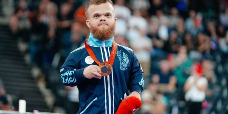 Тоқаев екі дүркін чемпион Давид Дегтяревті құттықтады