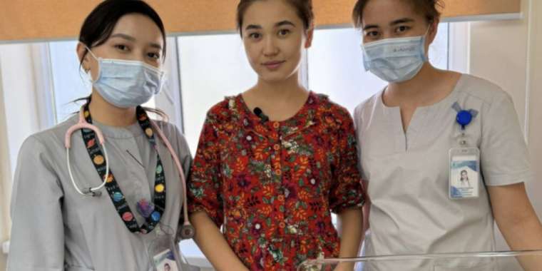 Шымкенттік дәрігерлер 1 келіге де жетпей туған баланы аман алып қалды