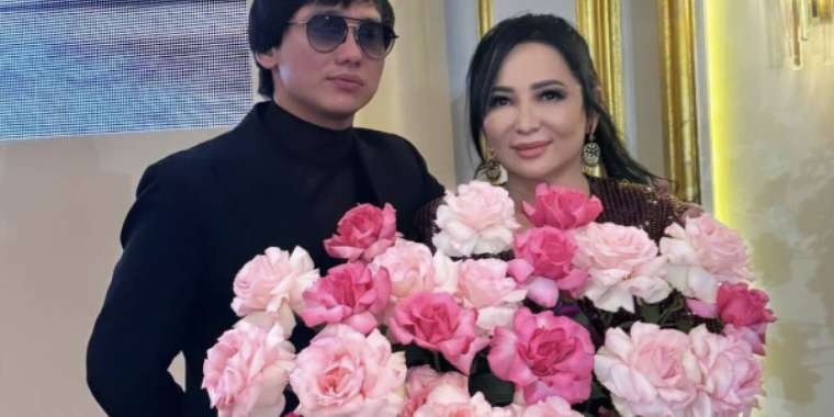 «Мүлдем әнші емеспін». Гүлзира Айдарбекова тойда неге ән шырқайтынын түсіндірді