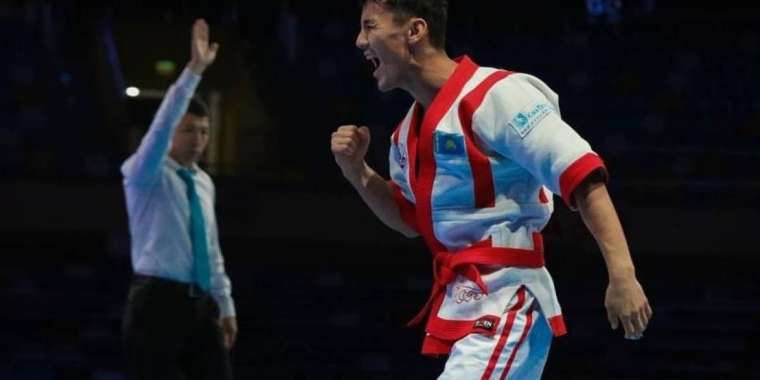 Жұмажан Қожамбеков – қазақ күресінен V Дүниежүзілік көшпенділер ойындарының чемпионы