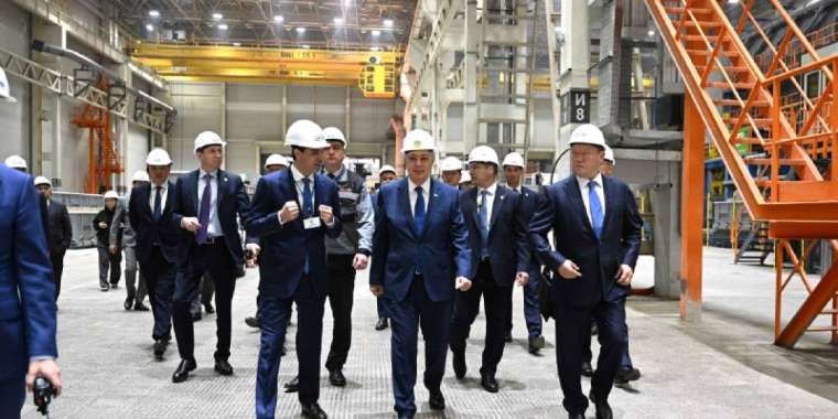 Мемлекет басшысы Қостанайдағы шойын құю зауытына барды