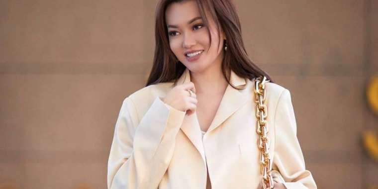 «Мынадай сұраққа дайын болмадым». Ерке Есмаханды оқырманының сауалы таңғалдырды