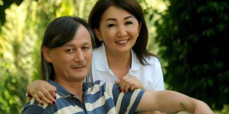 Ұлықпан Жолдасов жастардың неге кеш үйленетінін түсіндірді