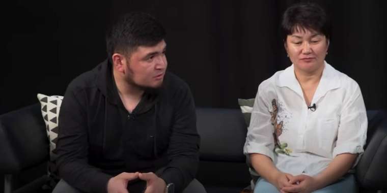 Әскерде комаға түскен Ербаян Мұхтарды Еуропаға алып кетеді