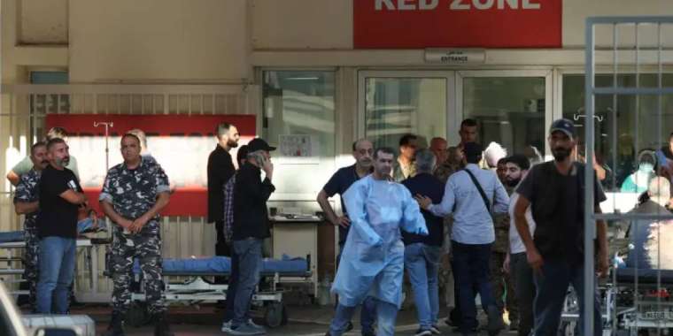 Пейджерлер жарылып, 2700-ден астам адам жарақат алды