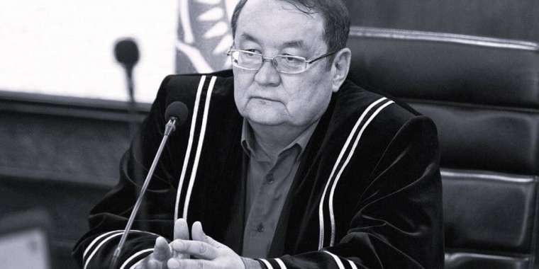 Алаштанушы ғалым Ғарифолла Әнес дүниеден өтті