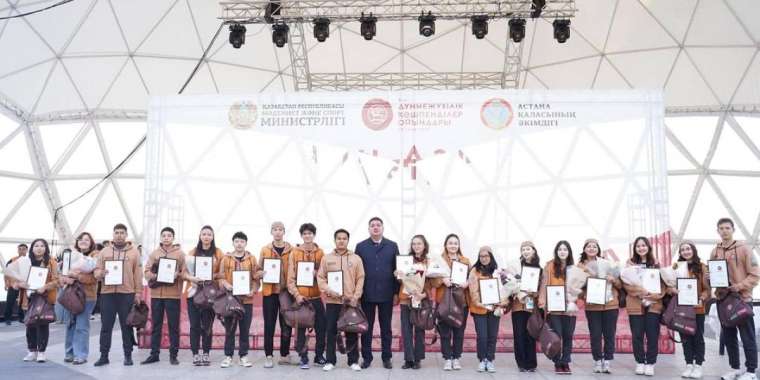 Көшпенділер ойындарына қызмет еткен еріктілер марапатталды