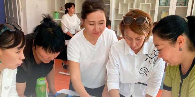 Қазақстанның барлық мектебінде ата-аналар жиналысы өтеді