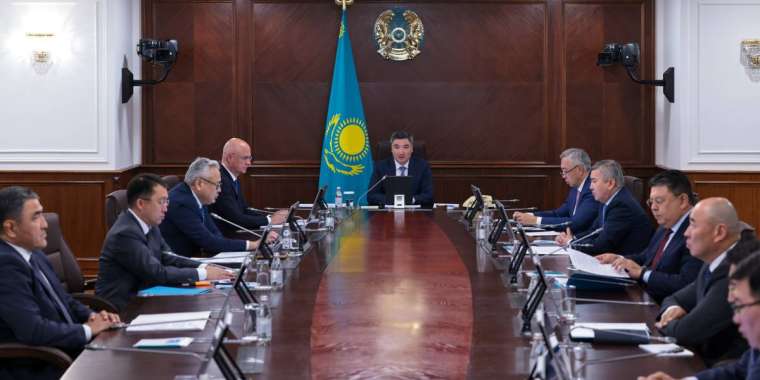 Олжас Бектенов министрлер кабинетіне бірқатар тапсырма жүктеді