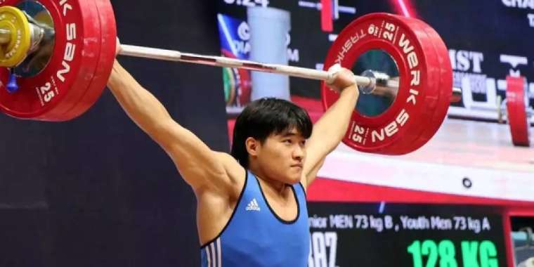 Қазақстандық зілтемірші Едіге Емберді әлем чемпионы атанды