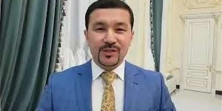 «Қураған сүйек»: Ғалымжан Құрманбек Кенесарының басы туралы даулы мәлімдеме жасады