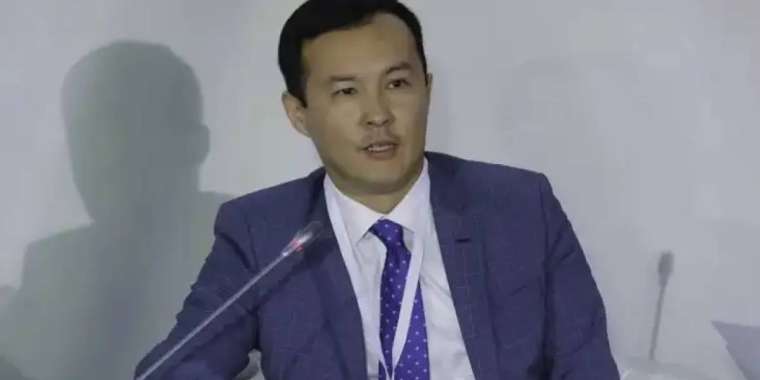 35 млн теңге пара алған Олжас Ағабековтың үкімі өзгеріссіз қалды