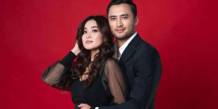 Тәуекел Мүсілім үшінші баласы дүниеге келетінін айтты