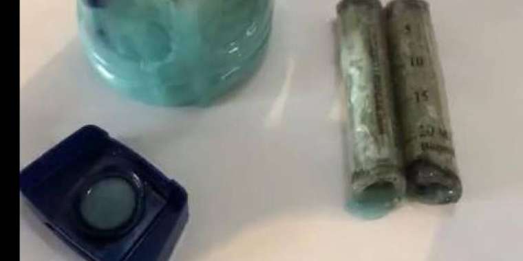 Ер адам тергеу изоляторындағы ағасына есірткі өткізбек болды