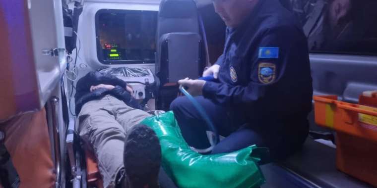 Алматы тауларында жарақат алған әйел ауруханаға жеткізілді